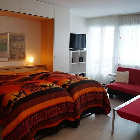 60 M2 Mit Hallenbad Und Sauna ダヴォス・プラッツ